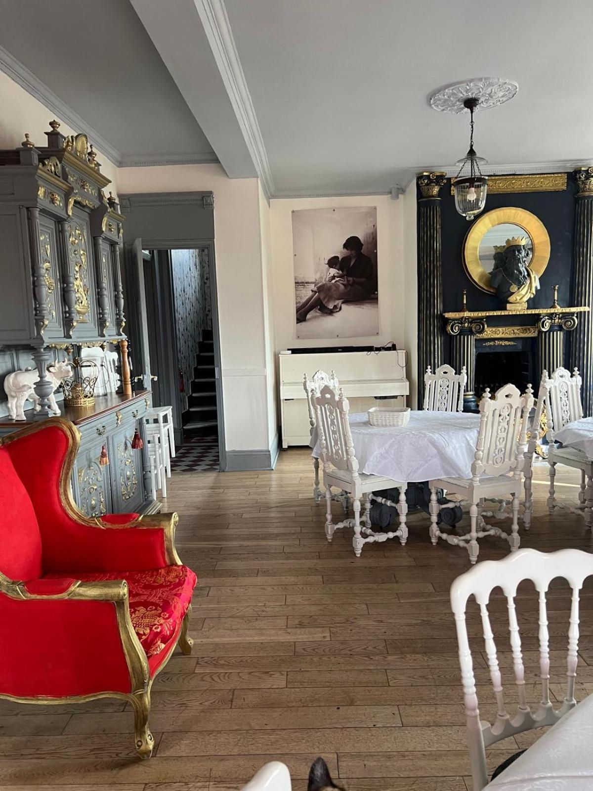 Le Manoir De La Baronnie Villa Norrey-en-Auge Luaran gambar