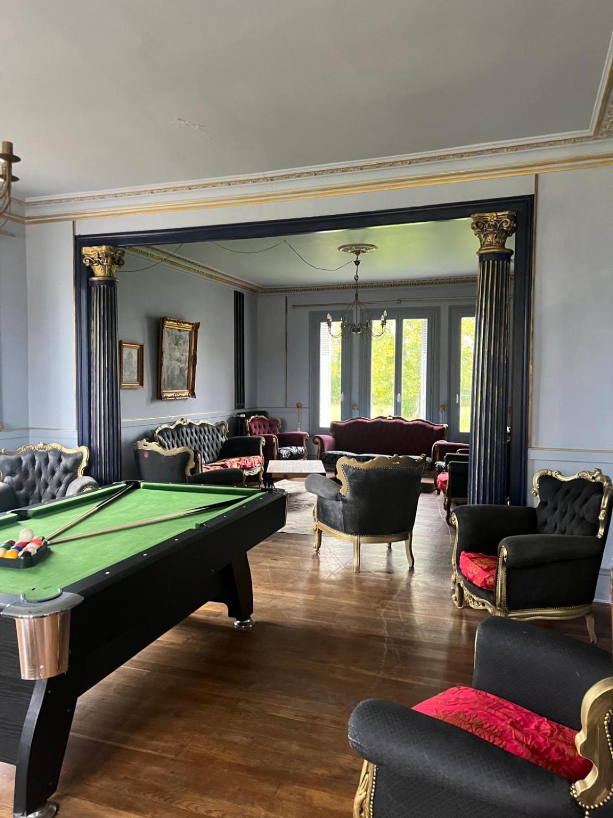 Le Manoir De La Baronnie Villa Norrey-en-Auge Luaran gambar